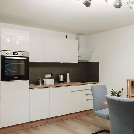 شقة Moderne Mit 2 Schlafzimmer *