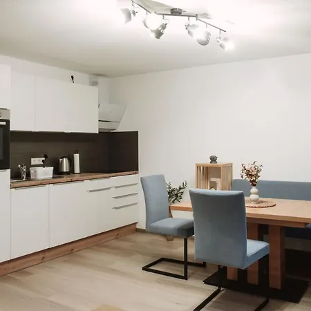 Moderne Mit 2 Schlafzimmer Διαμέρισμα *