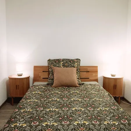Moderne Mit 2 Schlafzimmer Διαμέρισμα
